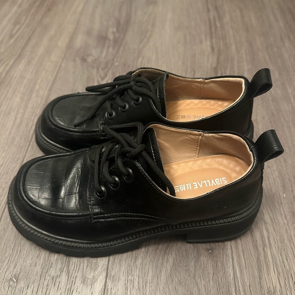 Black Lace-Up Chunky Loafers - Picture 3 of 5